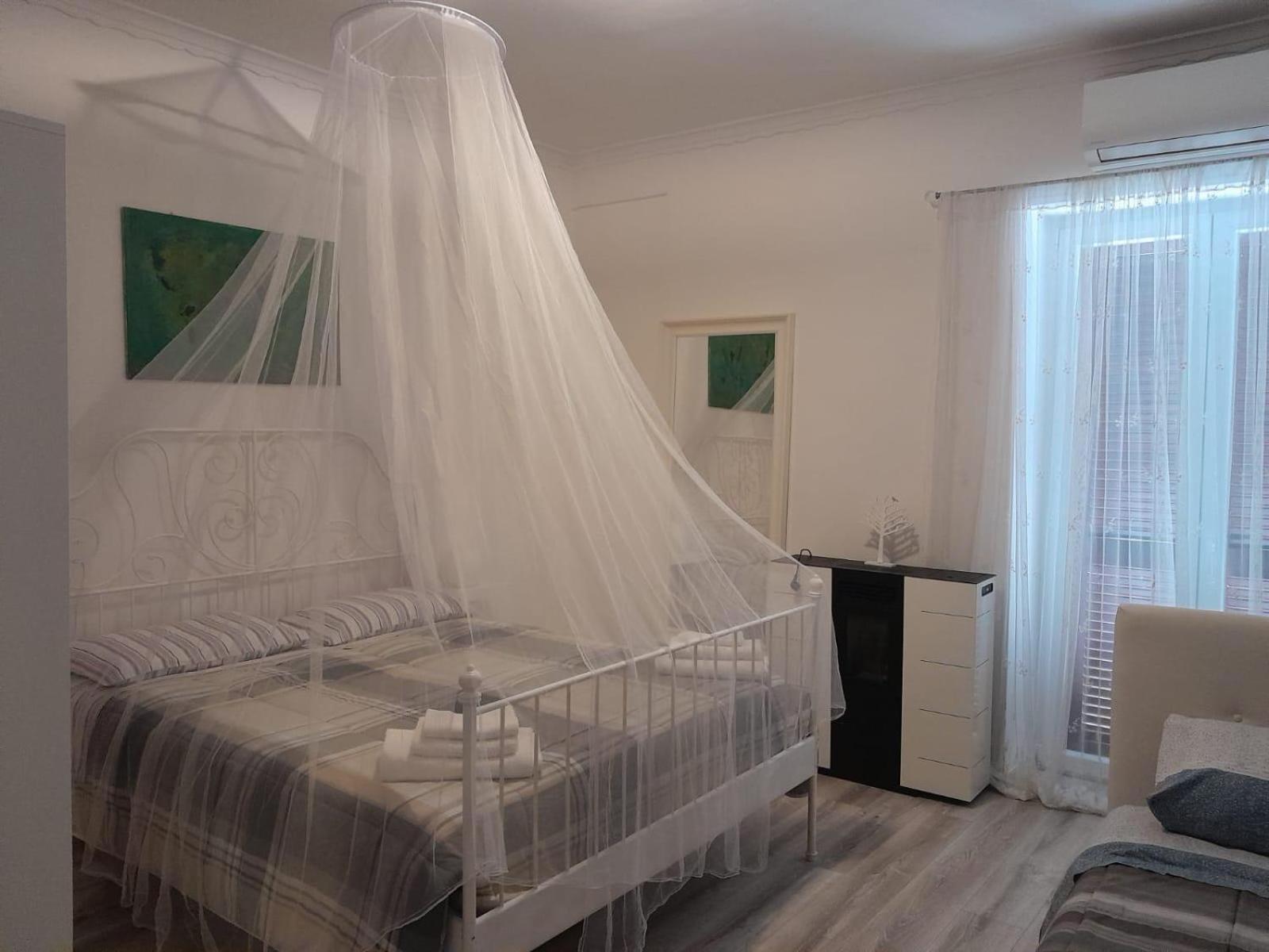 Panoramic Apartment เนเปิลส์ ภายนอก รูปภาพ