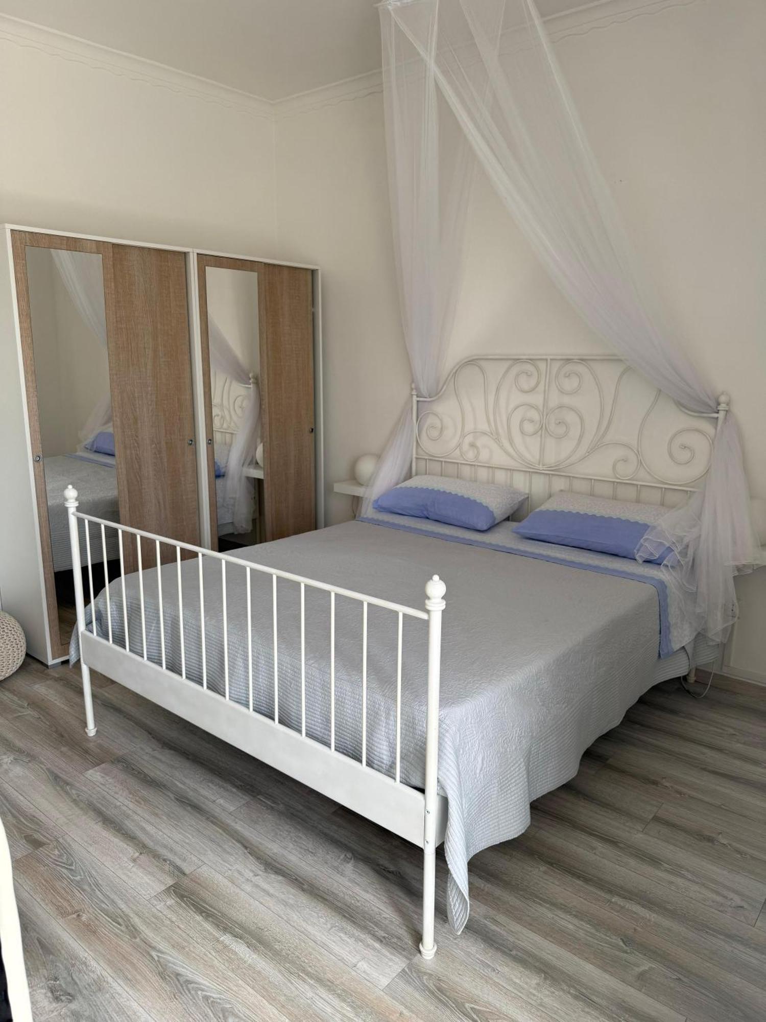 Panoramic Apartment เนเปิลส์ ภายนอก รูปภาพ