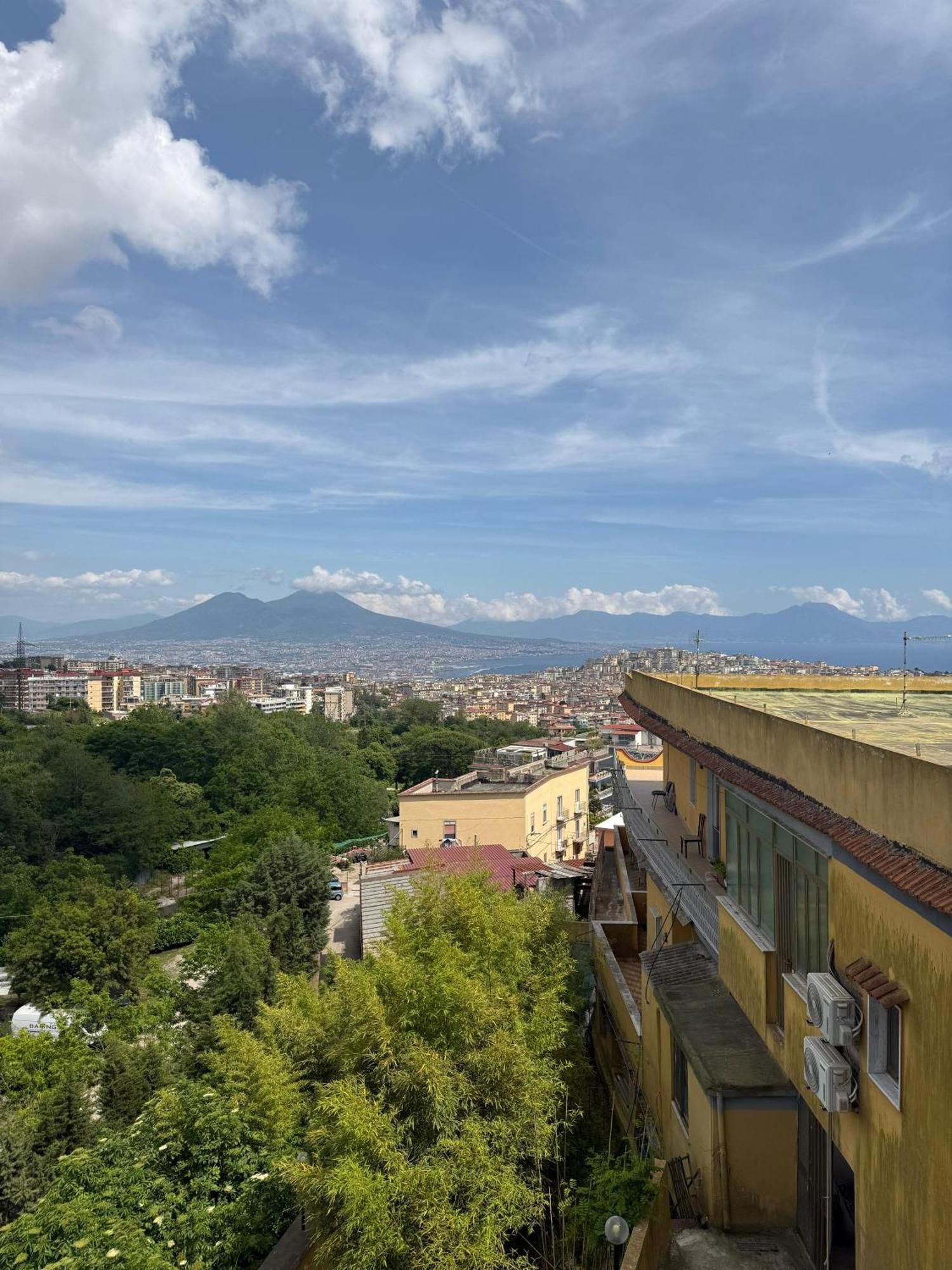 Panoramic Apartment เนเปิลส์ ภายนอก รูปภาพ